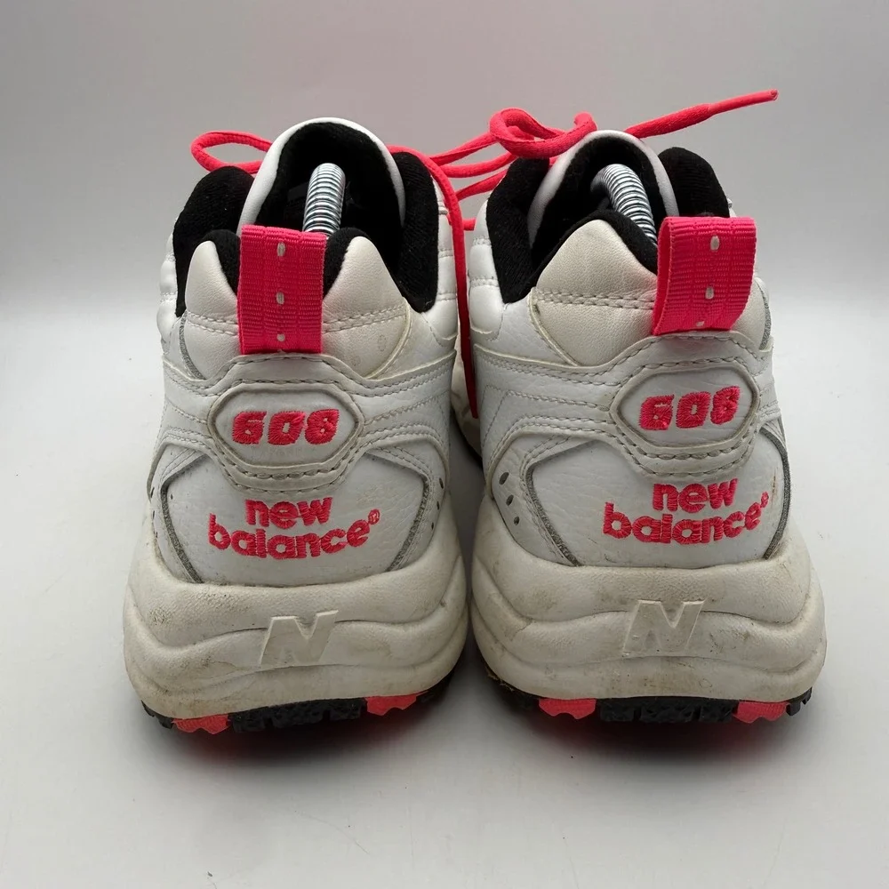 New Balance 608 Cross Training Shoes Womens 11 White Pink WX608SP1 Chunky Dad